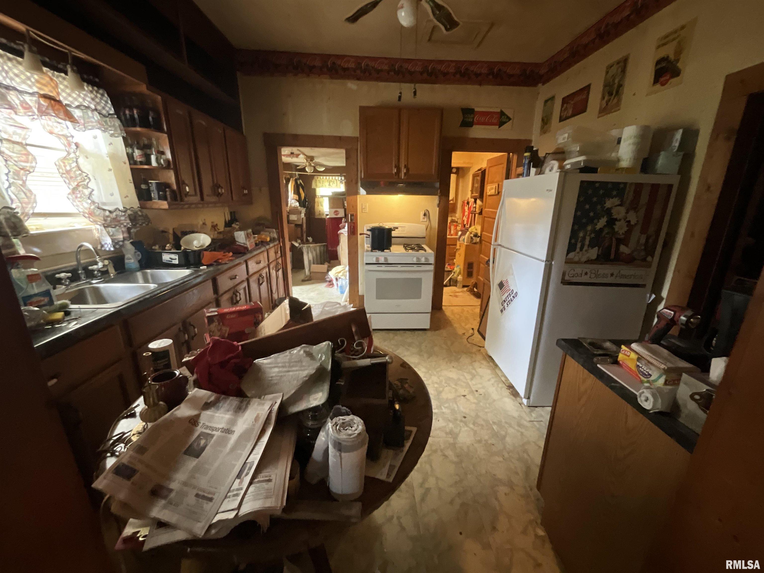 208 7th Street Alma, IL 62807 - Photo 10 of 11