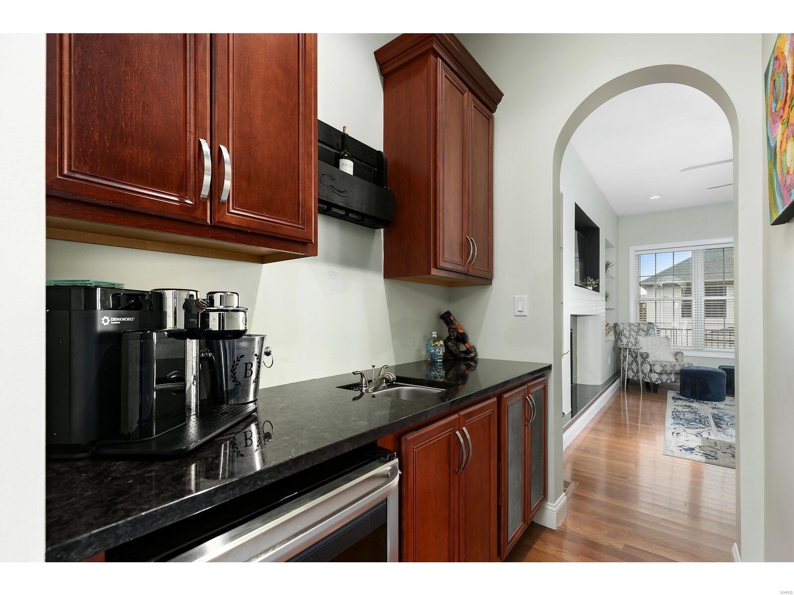 3141 Parc Ridge Lane St. Louis, MO 63139 - Photo 5 of 33 Gallery Image 5