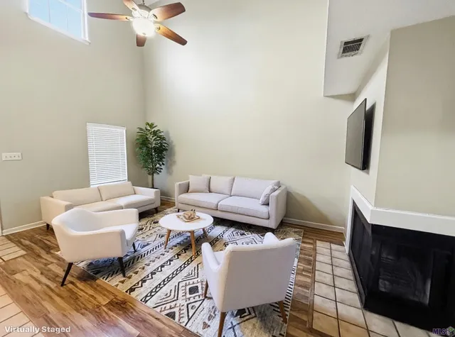 $225,000 | 141 East Boyd Drive, Unit 607, Baton Rouge, LA 70808
