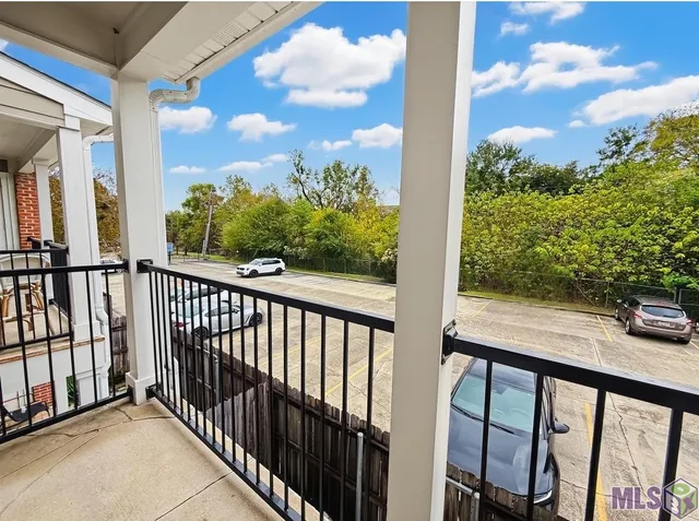 $225,000 | 141 East Boyd Drive, Unit 607, Baton Rouge, LA 70808