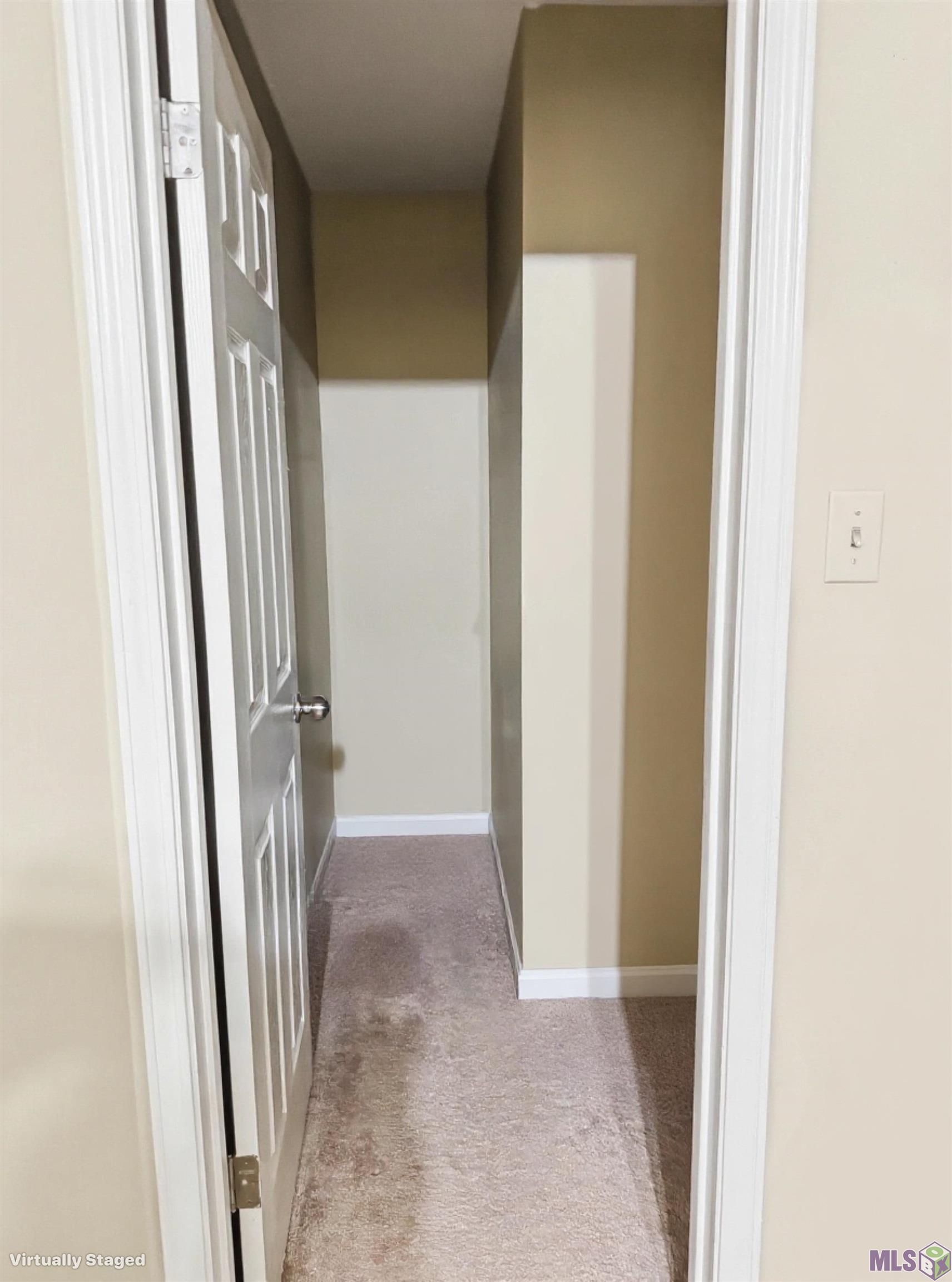 141 East Boyd Drive, Unit 607 Baton Rouge, LA 70808 - Photo 18 of 22 Walk-in Closet