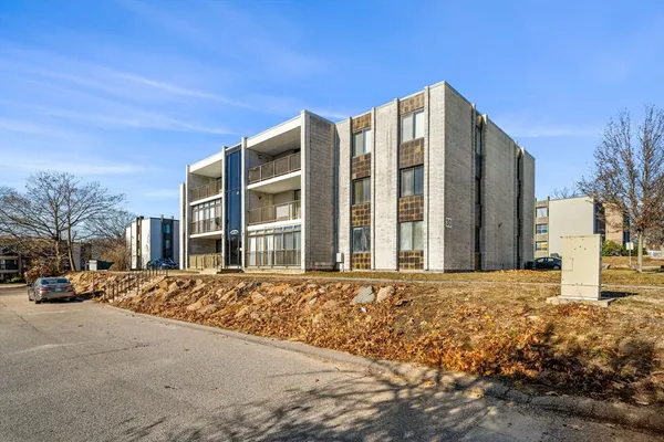 $375,000 | 30 Skyline Drive, Unit 6, Braintree, MA 02184
