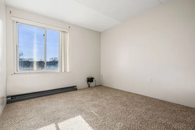 $385,000 | 30 Skyline Drive, Unit 6, Braintree, MA 02184