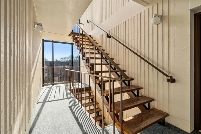 $385,000 | 30 Skyline Drive, Unit 6, Braintree, MA 02184