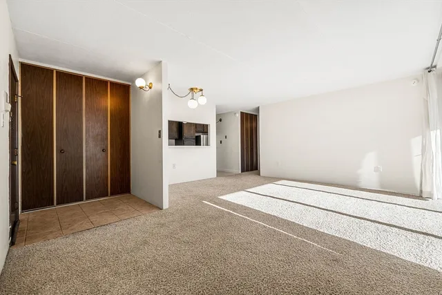 $385,000 | 30 Skyline Drive, Unit 6, Braintree, MA 02184