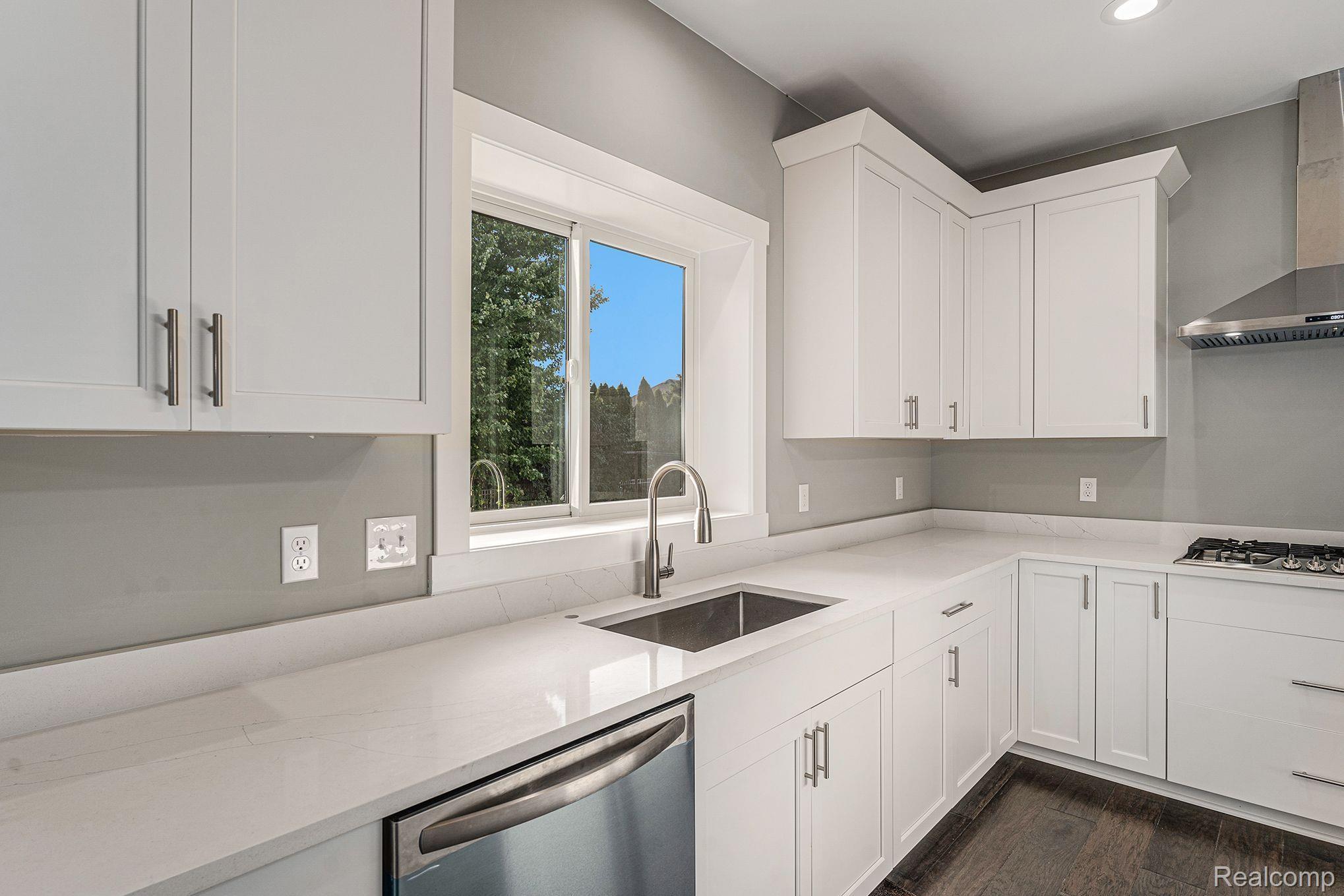 47745 Card Road Macomb, MI 48044 - Photo 12 of 29 Gallery Image 12
