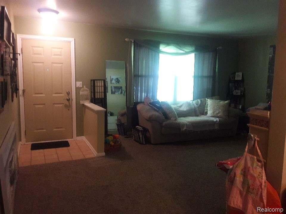 5141 Middleboro Road Grand Blanc, MI 48439 - Photo 20 of 55 IMG_1529.JPG