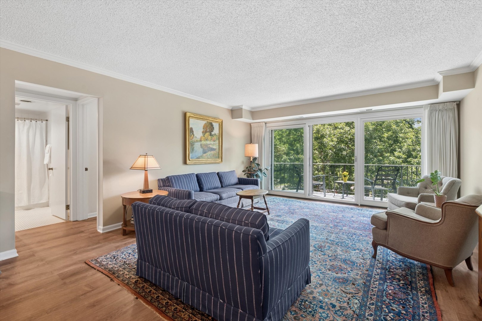 235 Ridge Road, Unit 3B Wilmette, IL 60091 - Photo 3 of 21 Gallery Image 3