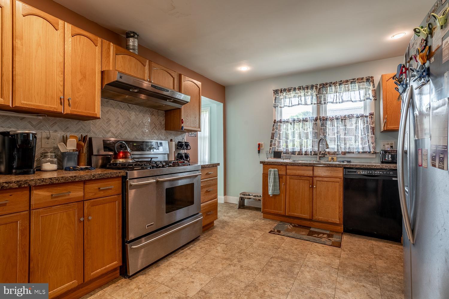 1033 Salem Road Burlington, NJ 08016 - Photo 16 of 37 Gallery Image 16