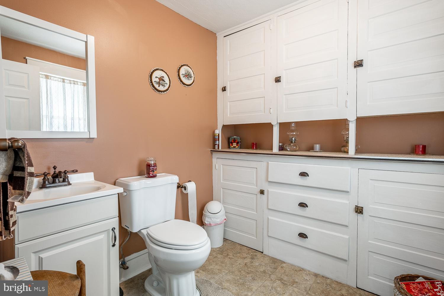 1033 Salem Road Burlington, NJ 08016 - Photo 17 of 37 Gallery Image 17