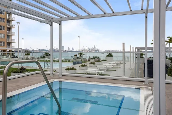 $2,900 | 770 Claughton Island Drive, Unit 2009, Miami, FL 33131