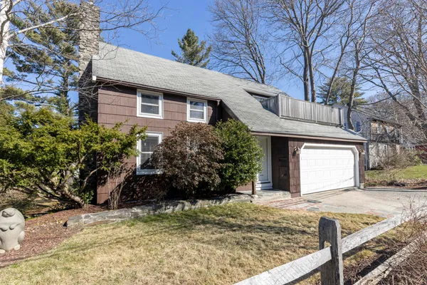 $1,025,000 | 59 Ocean View Road, Cape Elizabeth, ME 04107