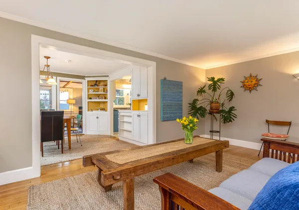 $1,025,000 | 59 Ocean View Road, Cape Elizabeth, ME 04107