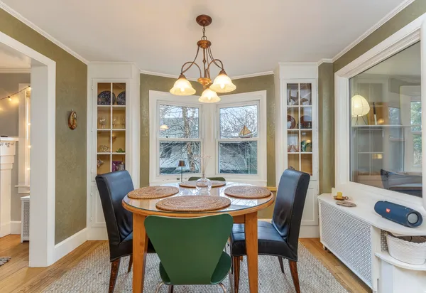 $1,025,000 | 59 Ocean View Road, Cape Elizabeth, ME 04107