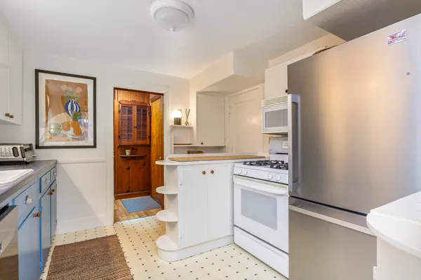 $1,025,000 | 59 Ocean View Road, Cape Elizabeth, ME 04107