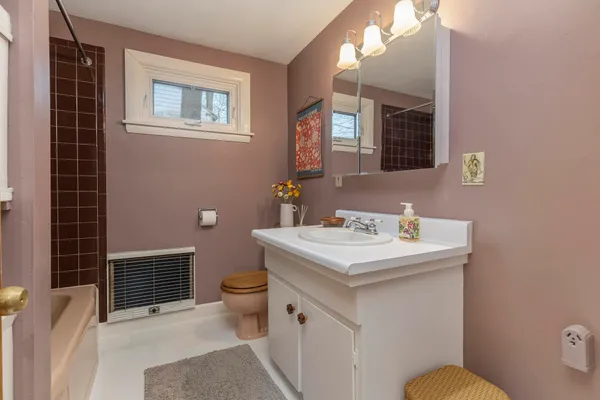 $1,025,000 | 59 Ocean View Road, Cape Elizabeth, ME 04107