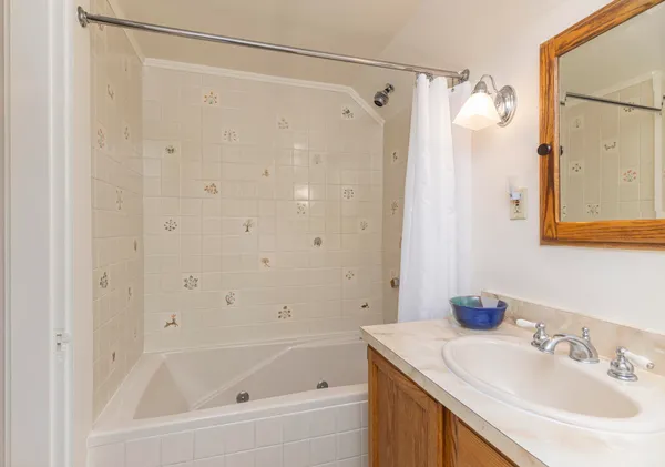 $1,025,000 | 59 Ocean View Road, Cape Elizabeth, ME 04107