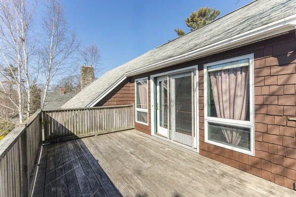 $1,025,000 | 59 Ocean View Road, Cape Elizabeth, ME 04107