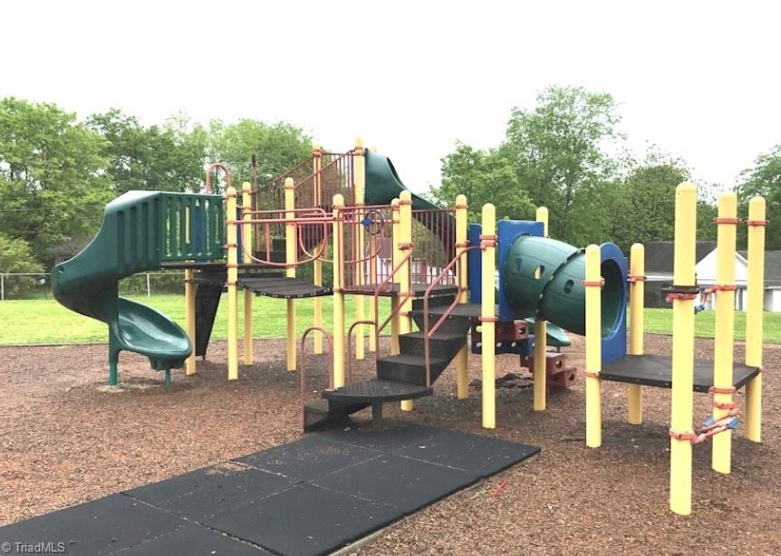 406 Dunbar Street Lexington, NC 27292 - Photo 22 of 23 4th Street Park, directly across the street