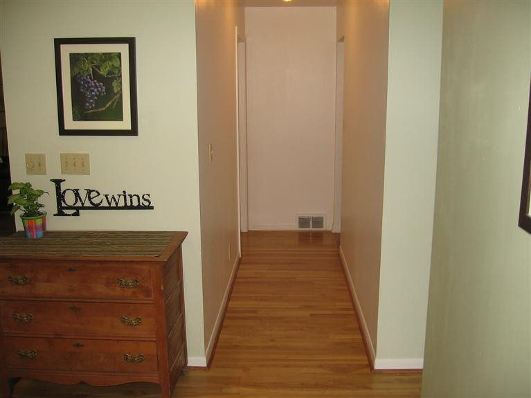 7450 Chamberlin Road Dexter, MI 48130 - Photo 20 of 36 Hallway to Bedrooms from Dining Area