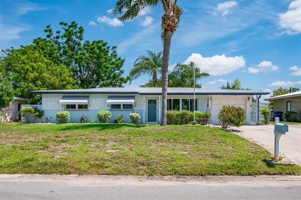$4,000 | 3801 Helene Street, Sarasota, FL 34233