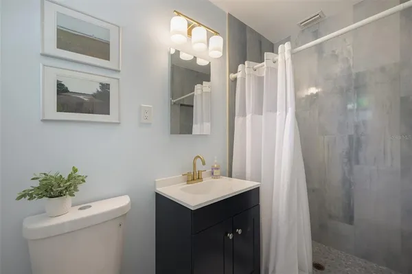 $4,000 | 3801 Helene Street, Sarasota, FL 34233