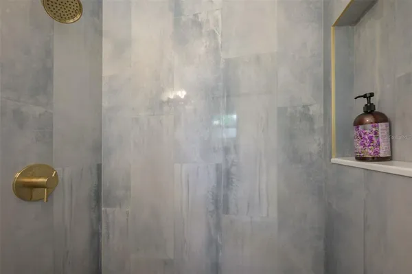 $4,000 | 3801 Helene Street, Sarasota, FL 34233