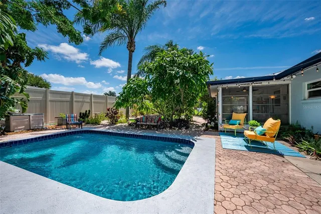 $4,000 | 3801 Helene Street, Sarasota, FL 34233