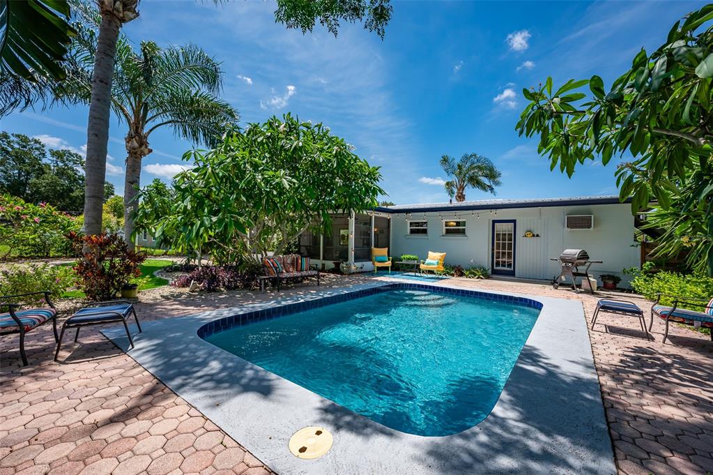 3801 Helene Street Sarasota, FL 34233 - Photo 36 of 37