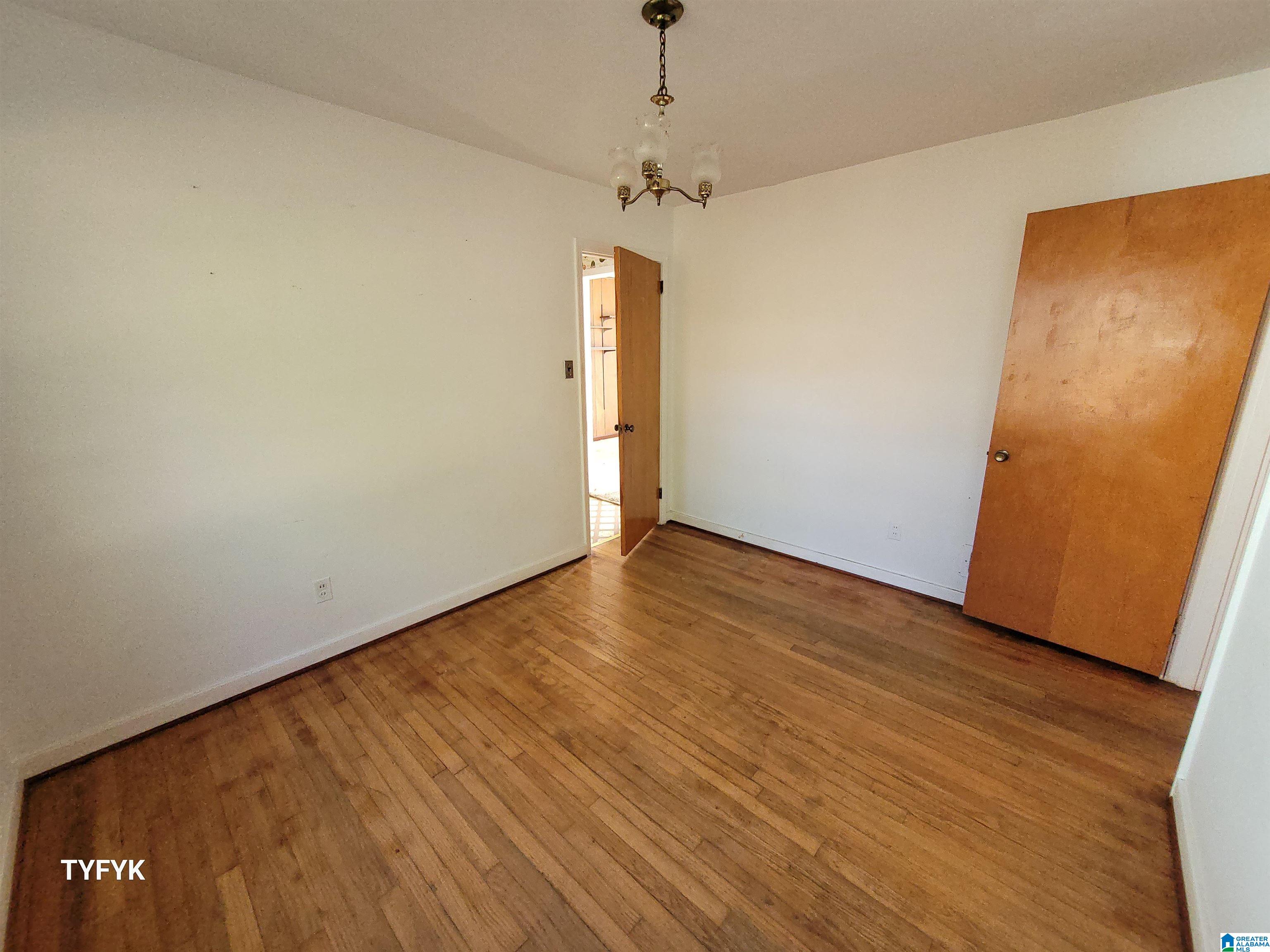 536 Camellia Road Birmingham, AL 35215 - Photo 18 of 32