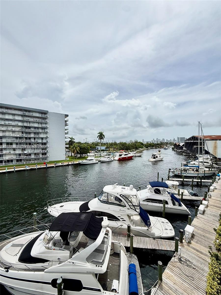 2475 Northwest 16th St Road, Unit 418 Miami, FL 33125 - Photo 20 of 24 Gallery Image 20