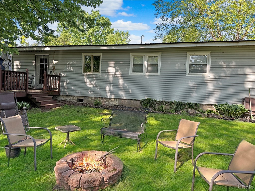 233 Ruth Street Manlius, NY 13116 - Photo 3 of 4