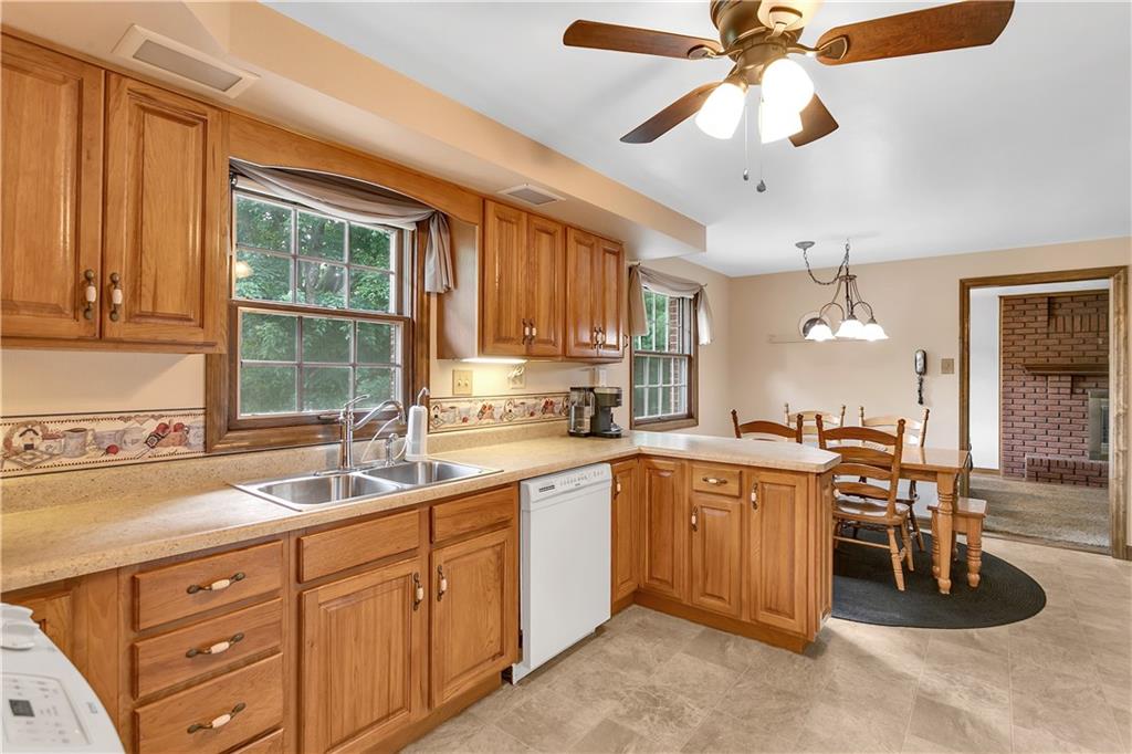 5030 Beech Road Murrysville, PA 15668 - Photo 7 of 50 Gallery Image 7