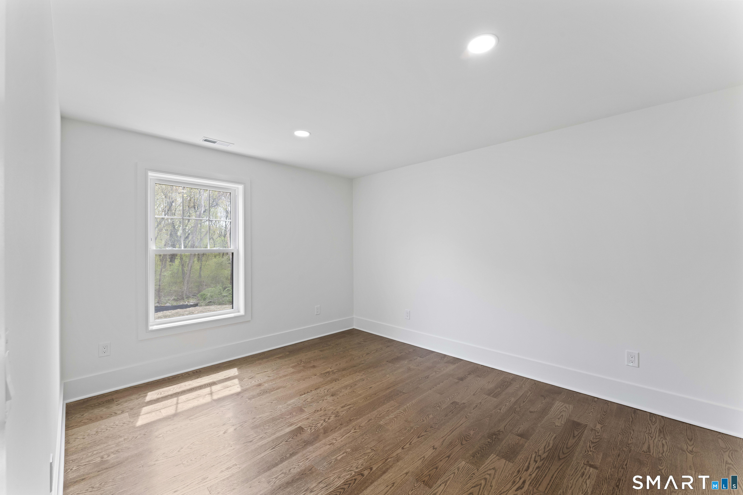 95 Harvest Ridge Road Stratford, CT 06614 - Photo 35 of 40