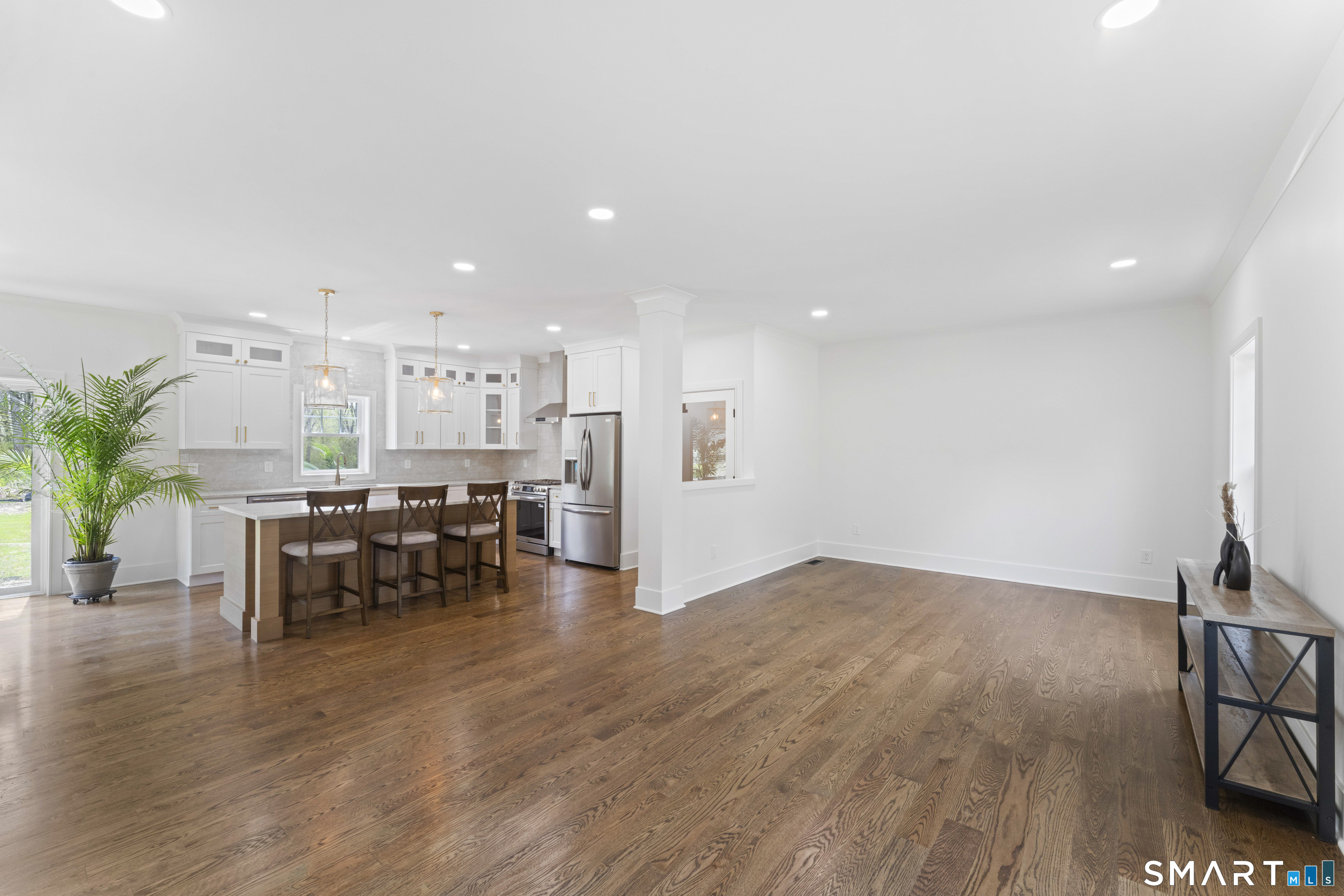 95 Harvest Ridge Road Stratford, CT 06614 - Photo 4 of 40