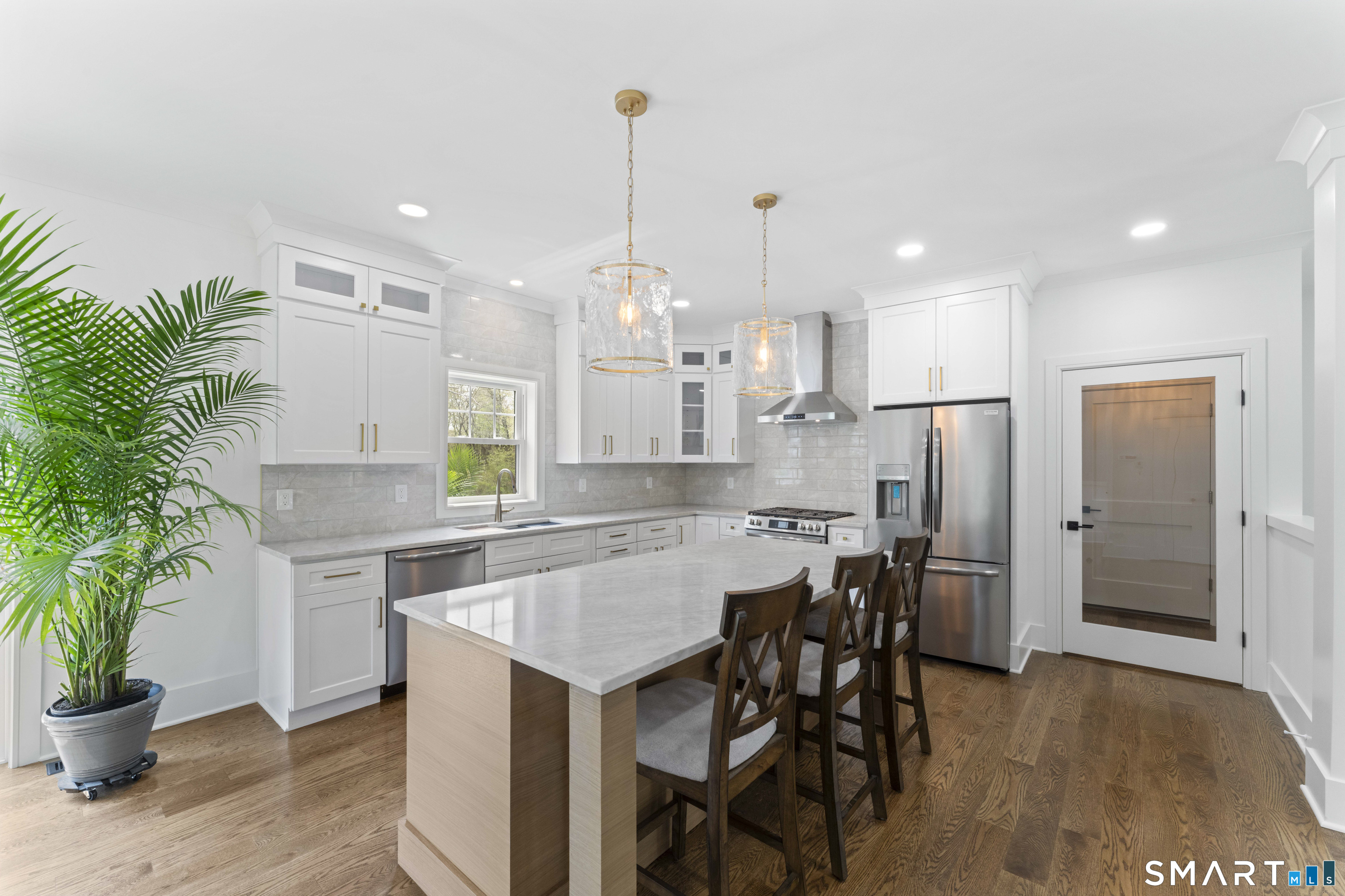 95 Harvest Ridge Road Stratford, CT 06614 - Photo 7 of 40