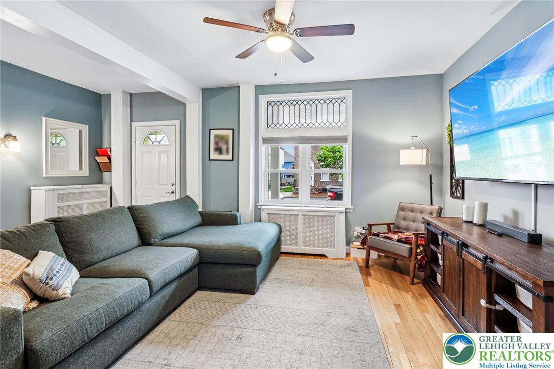 437 3rd Avenue Bethlehem, PA 18018 - Photo 6 of 48