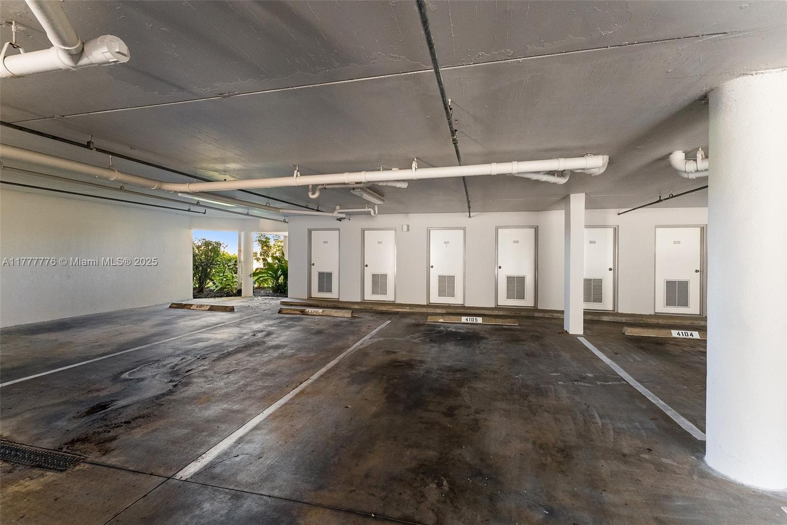 145 Northeast Edgewater Drive, Unit 4105 Stuart, FL 34996 - Photo 26 of 40