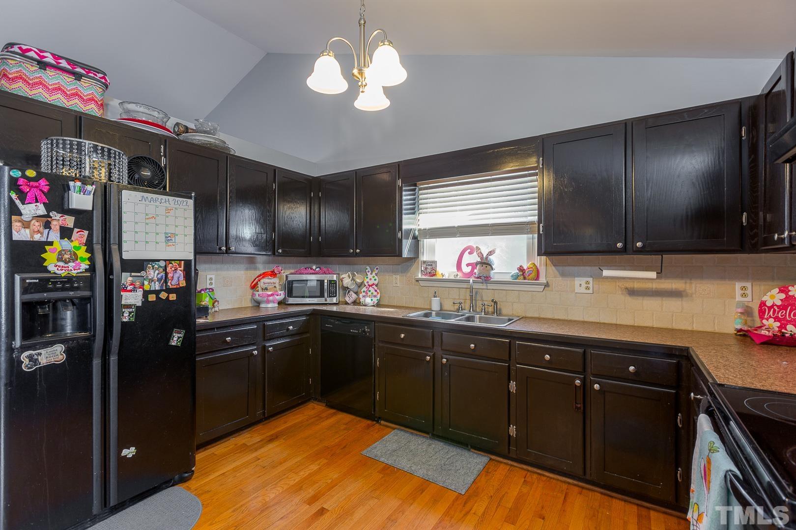 841 Ammons Road Dunn, NC 28334 - Photo 12 of 28 Gallery Image 12