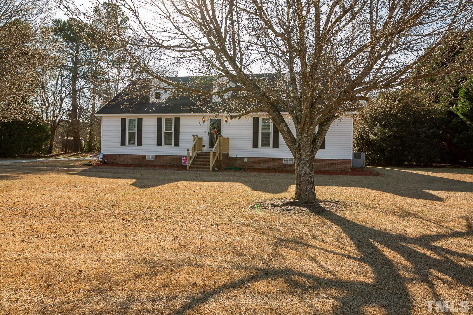 841 Ammons Road Dunn, NC 28334 - Photo 2 of 28 Gallery Image 2