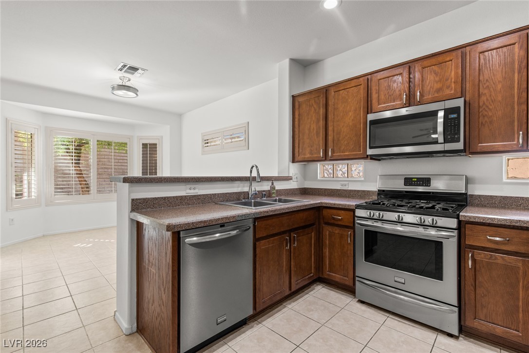 3017 Hartsville Road Henderson, NV 89052 - Photo 9 of 28