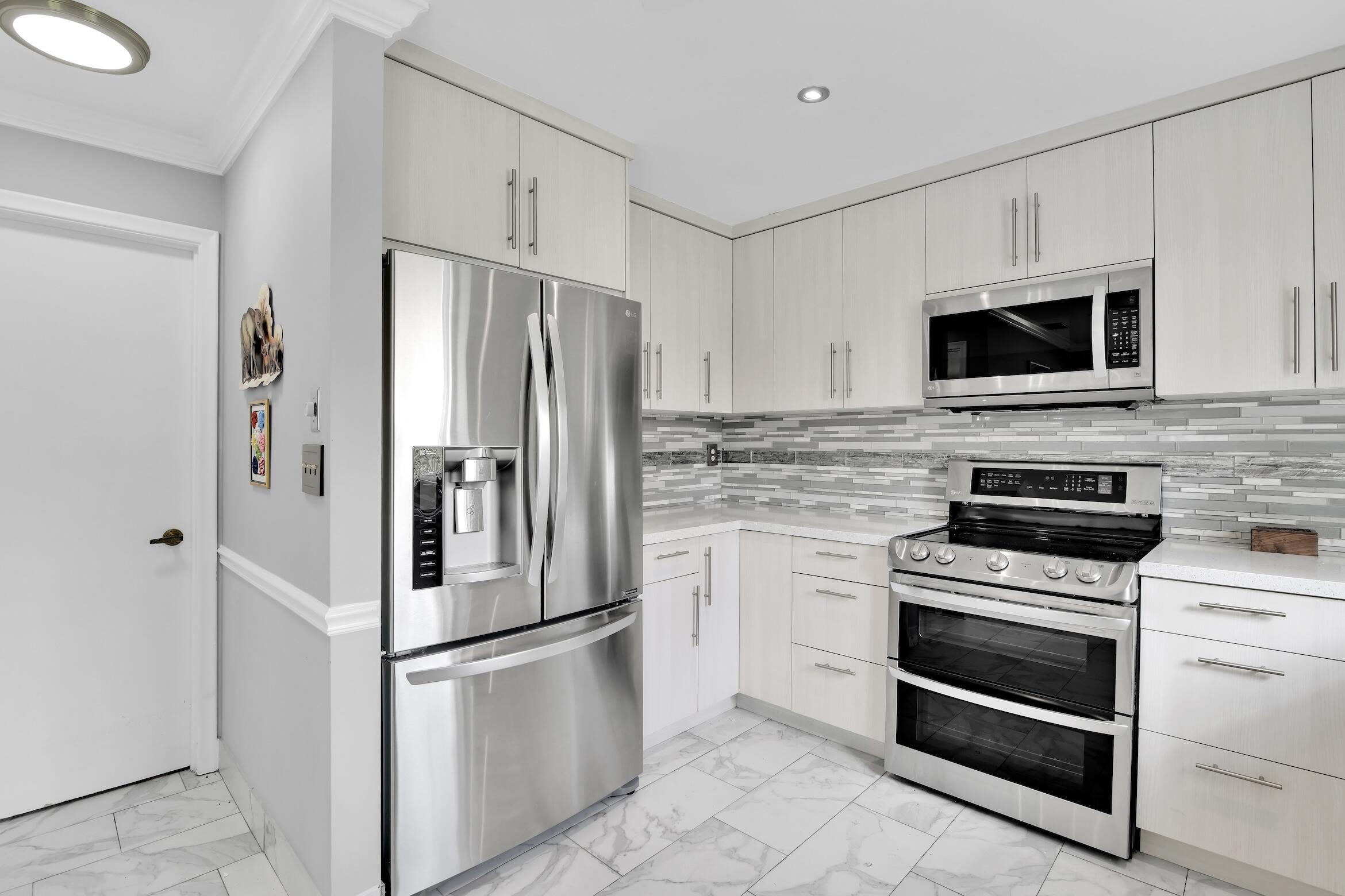 7962 Cloverfield Circle Boca Raton, FL 33433 - Photo 21 of 33 7962 Cloverfield Cir Boca Raton - 30
