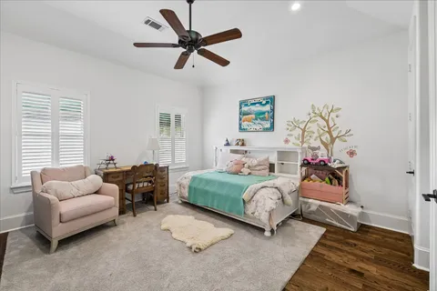$899,000 | 1525 Early Lane, Houston, TX 77055
