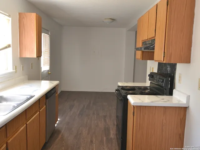 $1,295 | 11406 Colusa Drive, San Antonio, TX 78245