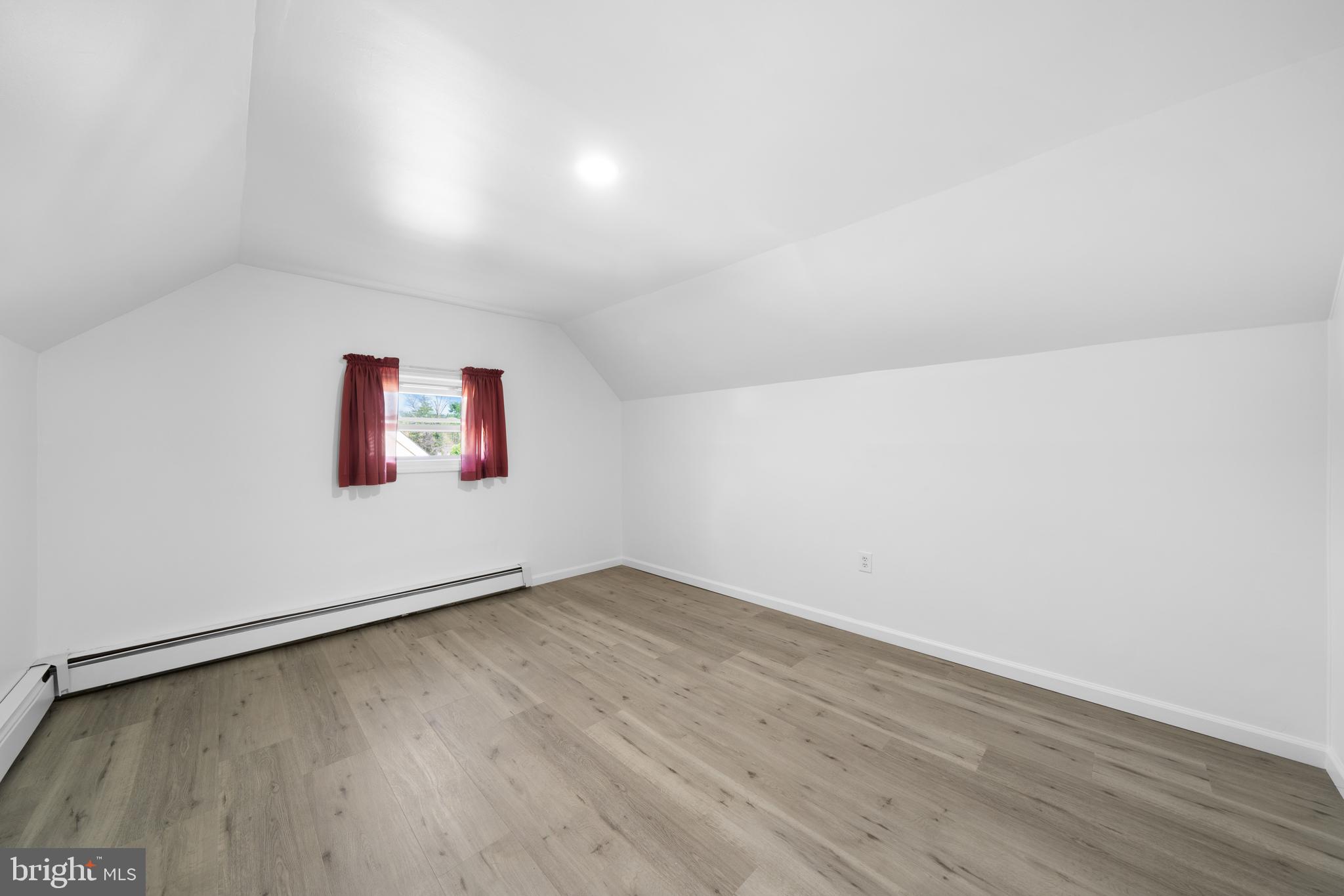 1504 Montgomery Road Wilmington, DE 19805 - Photo 19 of 35 Second floor bedroom