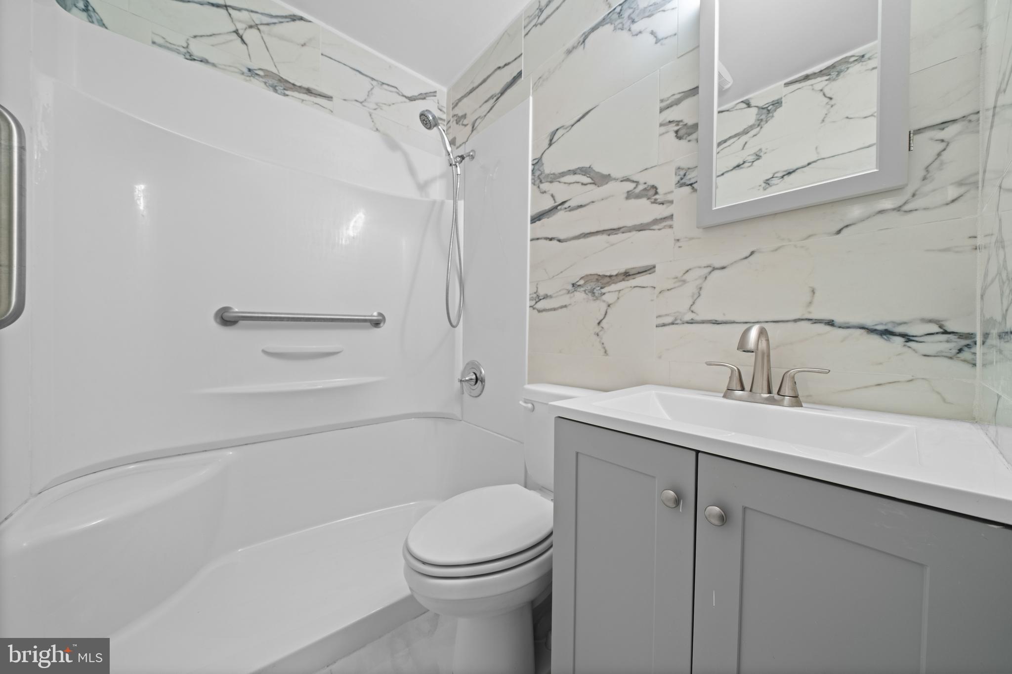 1504 Montgomery Road Wilmington, DE 19805 - Photo 10 of 35 First floor full bath has been renovated