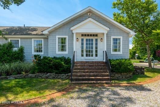 68 Goose Neck Point Road Oceanport, NJ 07757 - Photo 4 of 54 large-019f18aa-628c-7193-94f8-b0c38259e0