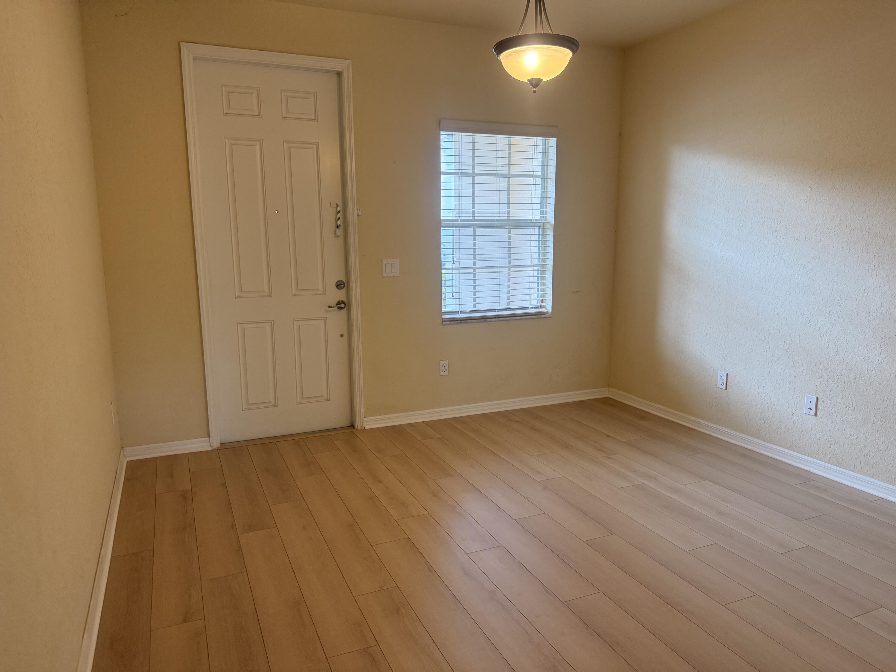 181 Southwest Otter Run Place Stuart, FL 34997 - Photo 2 of 20 Entry Living Room