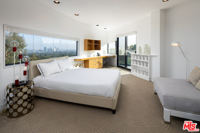 1375 Summitridge Place Beverly Hills, CA 90210 - Photo 10 of 21