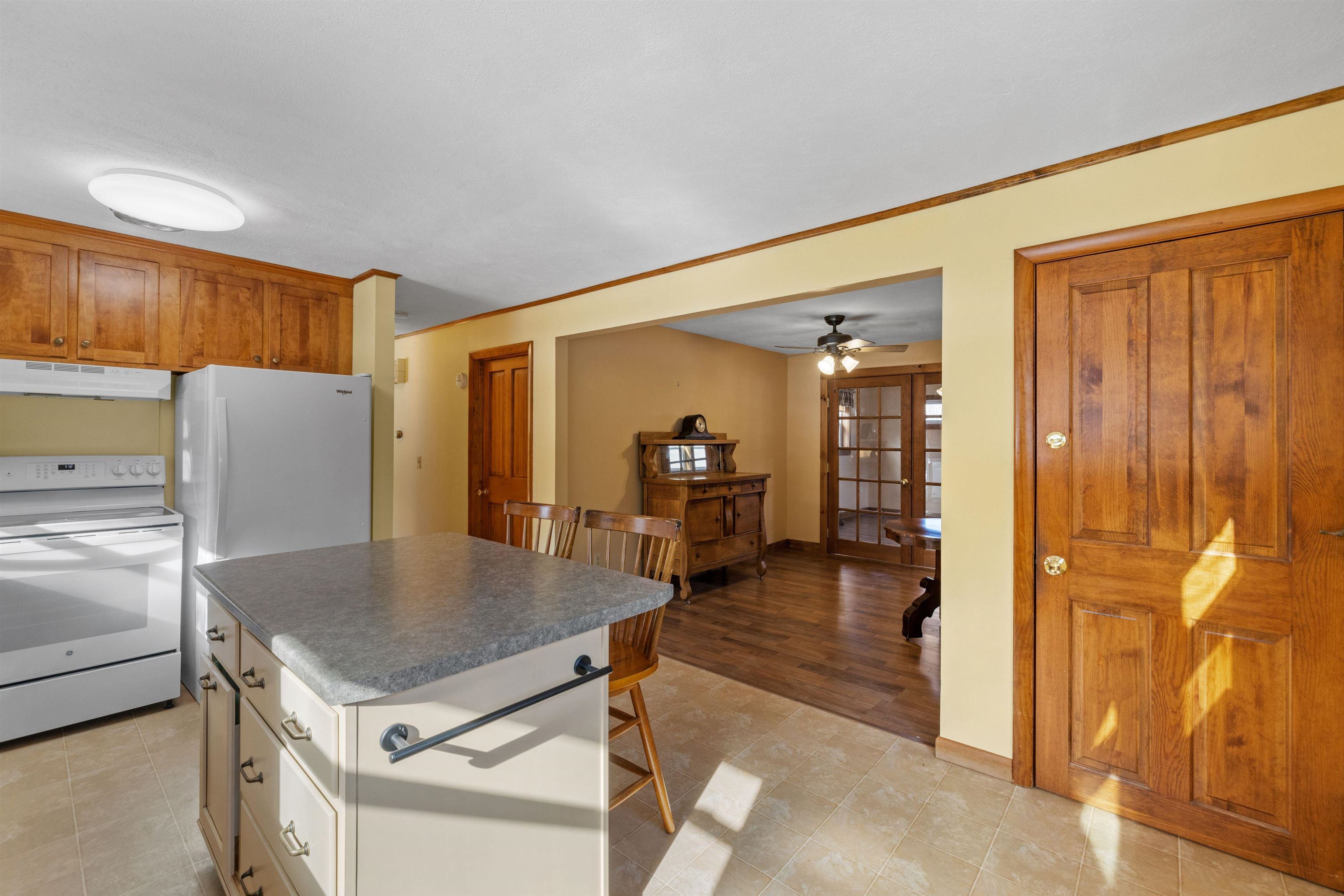 36 Hoyt Road Gilford, NH 03249 - Photo 11 of 40 Gallery Image 11